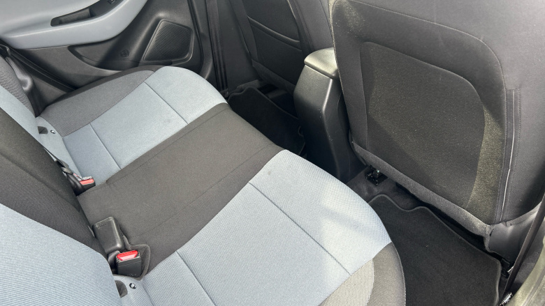 Hyundai i20 1.2 Blue Drive Premium 5dr Petrol Hatchback